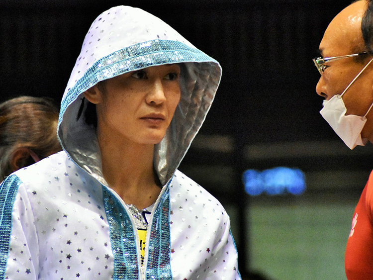 ミツキボクシングジム所属 奥田朋子 WBO女子世界スーパーフライ級王座戴冠