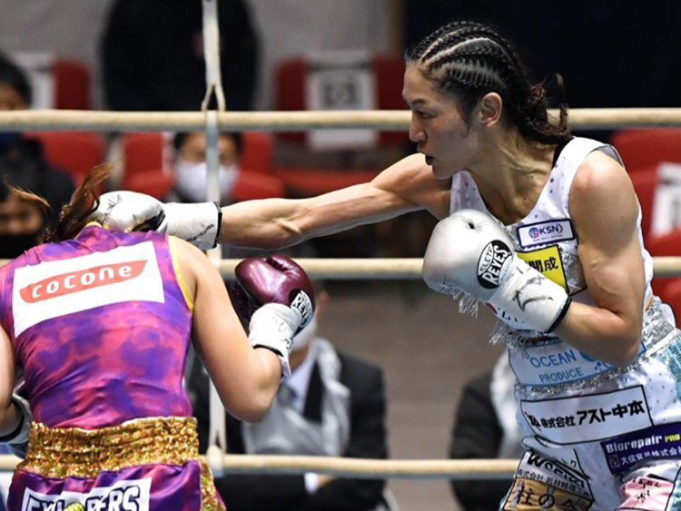 ミツキボクシングジム所属 奥田朋子 WBO女子世界スーパーフライ級王座戴冠