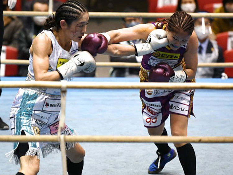 ミツキボクシングジム所属 奥田朋子 WBO女子世界スーパーフライ級王座戴冠