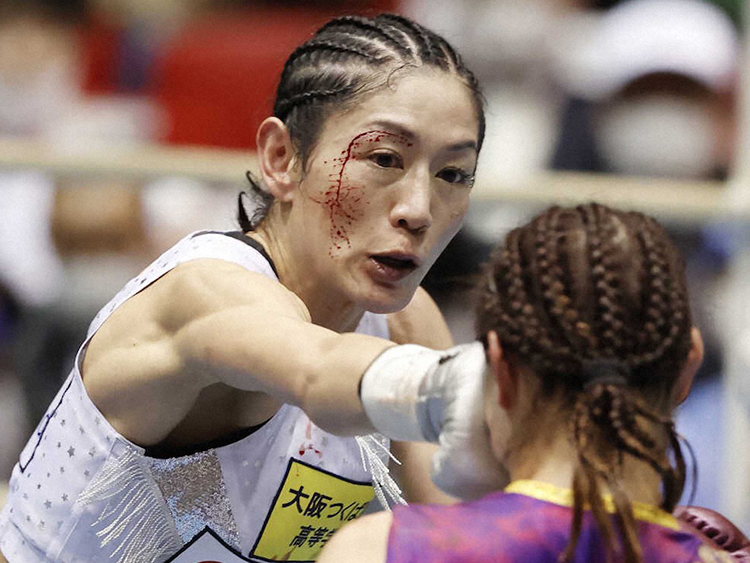 ミツキボクシングジム所属 奥田朋子 WBO女子世界スーパーフライ級王座戴冠